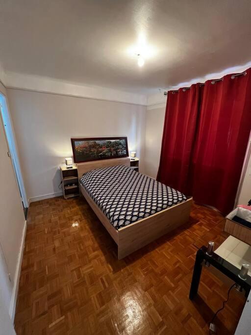 Appartement Avec Balcon En Centre Ville 부르주 외부 사진
